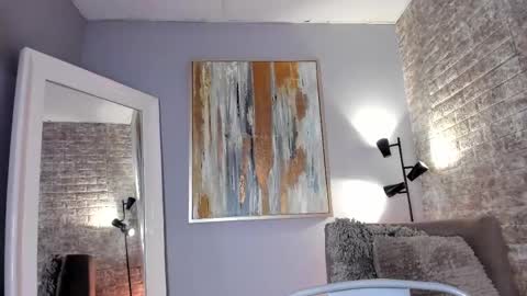 Sophia online show from February 18, 8:15 pm