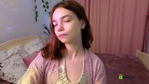 Snapshot of evi_brook chatting on October 5, 11:48 am evi_brook online show from October 5, 11:48 am