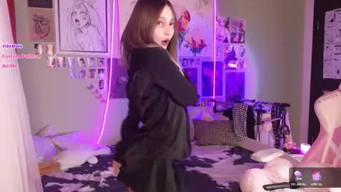 Evie online show from March 23, 10:49 pm