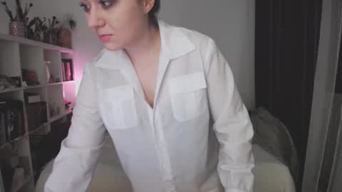 Im gonna be on in 2 hours online show from October 23, 8:15 pm