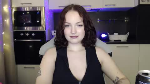 Snapshot of eviik chatting on January 30, 8:42 pm Lessie online show from January 30, 8:42 pm