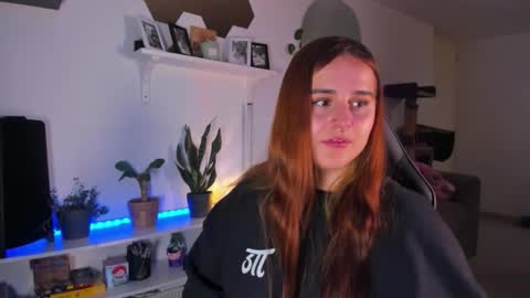 EVY online show from February 3, 6:22 am