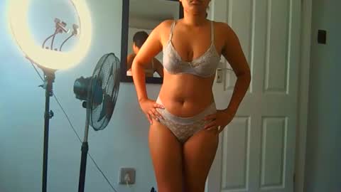 courtney online show from April 22, 6:21 am