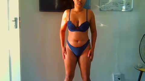 courtney online show from April 14, 6:46 am