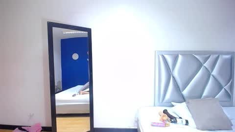 Snapshot of exotic_karmella chatting on February 25, 8:42 pm exotic_karmella online show from February 25, 8:42 pm