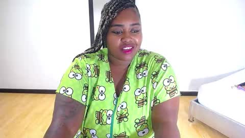 Snapshot of exotic_karmella chatting on September 25, 9:12 pm exotic_karmella online show from September 25, 9:12 pm