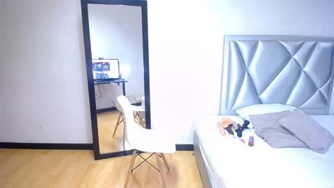 Snapshot of exotic_karmella chatting on January 15, 8:48 pm exotic_karmella online show from January 15, 8:48 pm