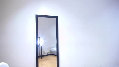 Snapshot of exotic_karmella chatting on January 24, 8:43 pm exotic_karmella online show from January 24, 8:43 pm