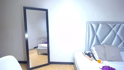Snapshot of exotic_karmella chatting on March 12, 10:39 pm exotic_karmella online show from March 12, 10:39 pm