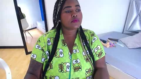 Snapshot of exotic_karmella chatting on October 6, 8:35 pm exotic_karmella online show from October 6, 8:35 pm