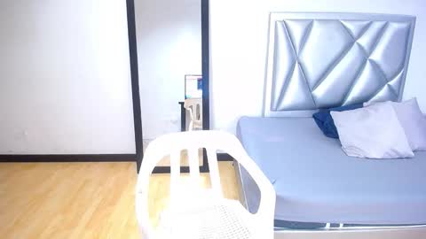 Snapshot of exotic_karmella chatting on October 14, 8:44 pm exotic_karmella online show from October 14, 8:44 pm