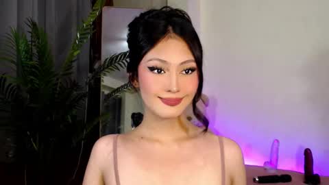 Candy  online show from December 13, 11:13 am