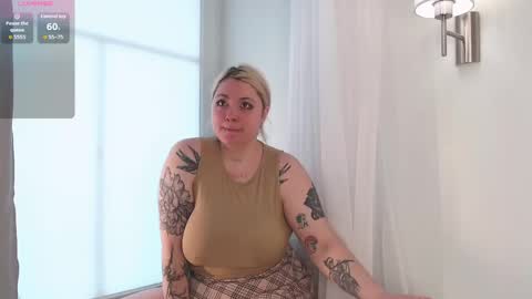 eyes_are_higher16333 online show from April 27, 12:46 pm