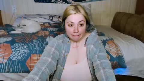 eyes_are_higher16333 online show from June 7, 5:42 pm