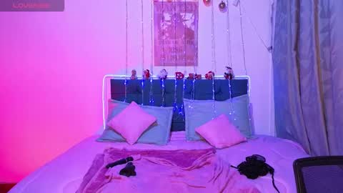 eymmy_24 online show from November 29, 2:48 am