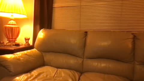 Fae online show from February 20, 8:39 am