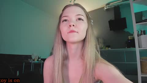 fairy_casey online show from December 3, 8:06 pm