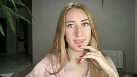 fairy_face online show from October 7, 9:52 pm