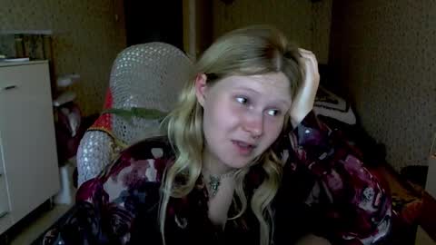 Snapshot of fairydreams_ chatting on September 15, 3:31 pm Arisha online show from September 15, 3:31 pm
