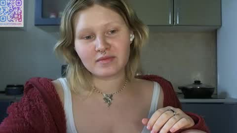 Snapshot of fairydreams_ chatting on March 6, 12:19 pm Arisha online show from March 6, 12:19 pm