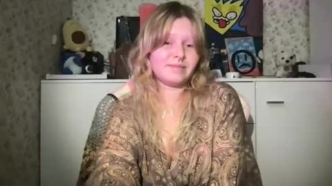 Snapshot of fairydreams_ chatting on December 17, 6:53 pm Arisha online show from December 17, 6:53 pm