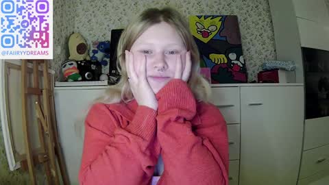Snapshot of fairydreams_ chatting on January 2, 3:29 pm Arisha online show from January 2, 3:29 pm