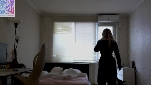 Snapshot of fairydreams_ chatting on February 18, 10:38 am Arisha online show from February 18, 10:38 am
