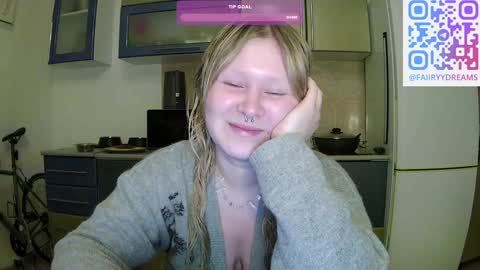 Snapshot of fairydreams_ chatting on January 6, 2:47 pm Arisha online show from January 6, 2:47 pm