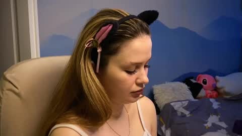 Ilona online show from December 16, 8:20 am