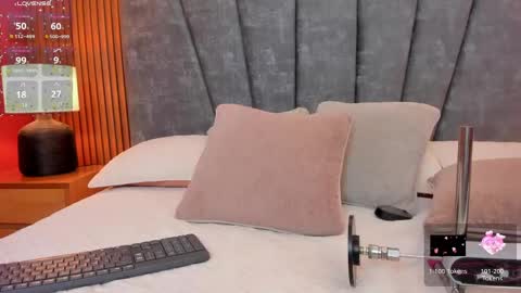  Leila.... online show from April 25, 12:41 pm