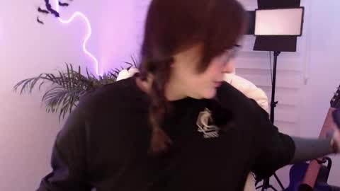 OF fallenag 1 online show from May 31, 1:55 am