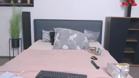 Fannie online show from September 23, 5:05 am