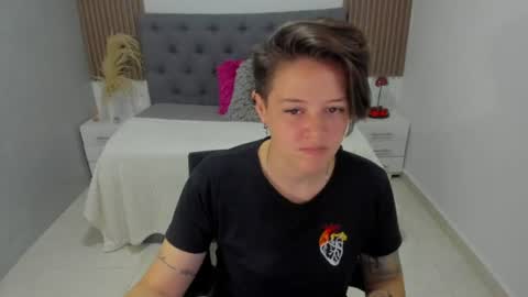 FANNY online show from June 15, 1:22 pm