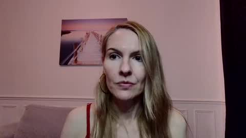 Snapshot of fanny_posy chatting on January 12, 4:50 pm Fanny online show from January 12, 4:50 pm