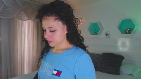 Farah online show from November 18, 12:06 pm