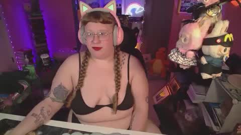 FatVeronica online show from April 26, 3:48 am
