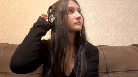 Aurora 18yo online show from November 21, 12:07 pm