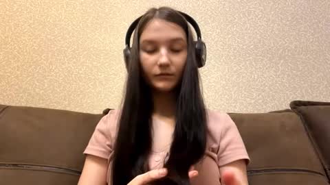 Aurora 18yo online show from December 22, 9:12 am