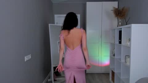 Snapshot of feel_our_vibe chatting on January 15, 1:31 pm Daniela online show from January 15, 1:31 pm