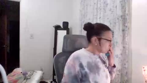 Soley online show from November 21, 3:08 am