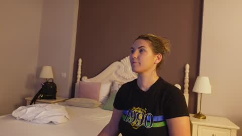 Snapshot of feliciakrige chatting on February 5, 9:29 pm FeliciaKrige online show from February 5, 9:29 pm