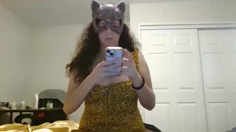 feliciano711 online show from October 31, 6:01 pm