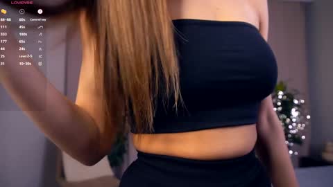 Hello im Nova online show from March 10, 4:17 am