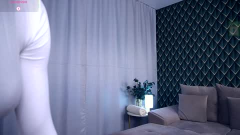 Hello im Nova online show from October 8, 4:28 am