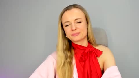 felorina online show from April 16, 7:24 pm