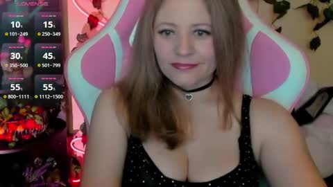 Ferall Btrrry online show from April 19, 6:21 pm