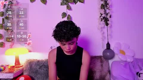 F E R N A N D A online show from September 30, 3:23 am