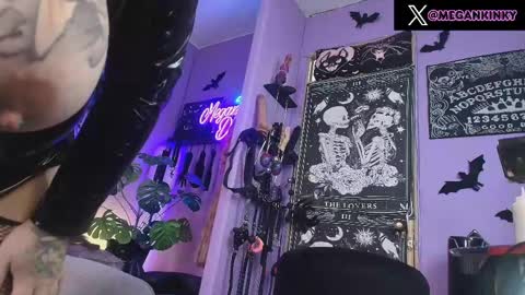 kinky Megan Draven online show from April 24, 4:21 pm