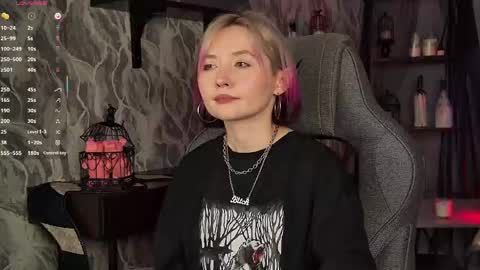 Rey online show from April 20, 2:20 pm