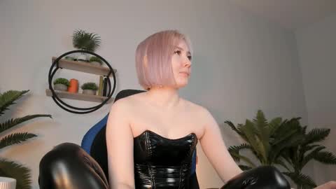 Rey online show from February 24, 11:41 am